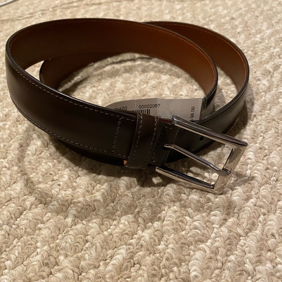 Brooks Brothers belt.  Silver buckle.   Brown leather. - Picture 1 of 5